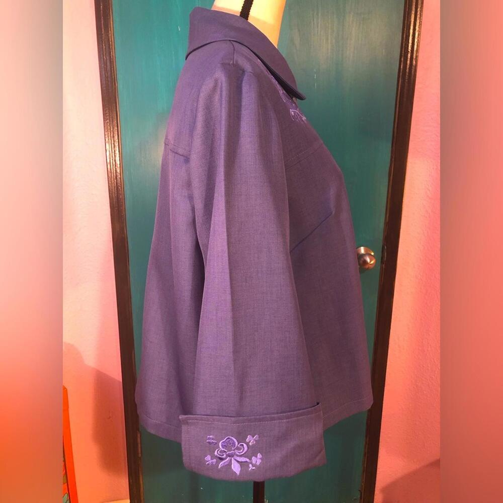 Vintage Embroidered 3/4 Sleeve Chunky Button Coat - Picture 3 of 9